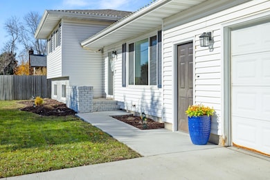 1543 25th Ave S, Fargo, ND 58103 - photo 3