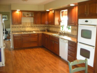 26 Daniel Ln, Berwick, PA 18603 - photo 4