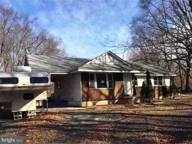 4 Cedar St, Beverly, NJ 08010 - photo 2