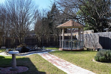 1102 Dirkson St, Weatherford, TX 76086 - photo 2