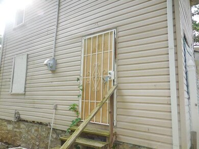 3008 E 69th St, Kansas City, MO 64132 - photo 2