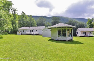 171 Daniels Rd, North Adams, MA 01247 - photo 3