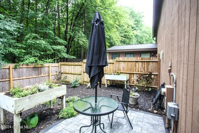 80 Arrow Wood Place, Ballston Spa, NY 12020 - photo 2