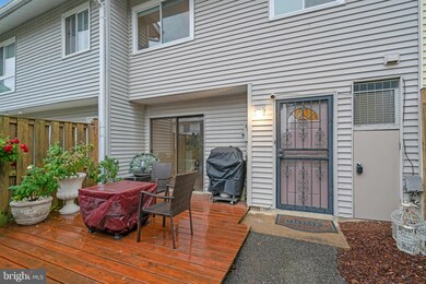 8646 Village Square Dr unit 13, Alexandria, VA 22309 - photo 4