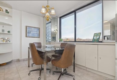 The Bay Club unit 6V, Bayside, NY 11360 - photo 7