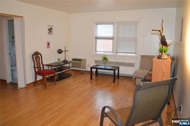 721 Broad Ave unit 5A, Ridgefield, NJ 07657 - photo 2