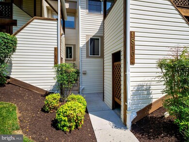 18104 Windsor Hill Dr, Olney, MD 20832 - photo 2