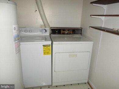 2582 Merrywood Ct unit 7, Woodbridge, VA 22192 - photo 5