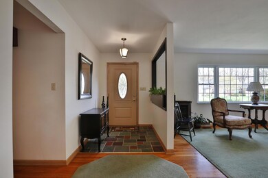 5987 Tulip Hill Rd, Columbus, OH 43235 - photo 3