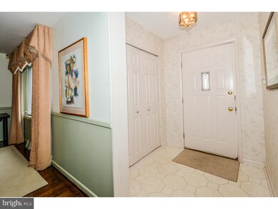 125 Susan Dr, Elkins Park, PA 19027 - photo 3