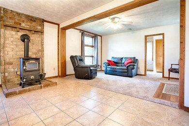 2301 Benders Dr, Bath, PA 18014 - photo 5