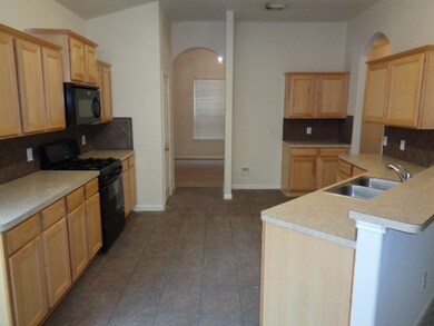 31627 Forest Oak Park Ct, Conroe, TX 77385 - photo 4