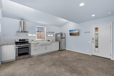 1309 Singleton Ave unit 2, Austin, TX 78702 - photo 6