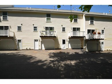 39 Beech Hill Ave, Manchester, NH 03103 - photo 2