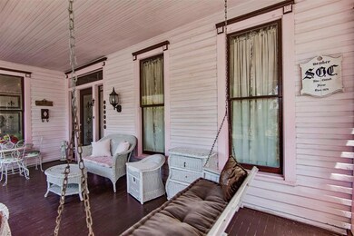 614 N Anglin St, Cleburne, TX 76031 - photo 3