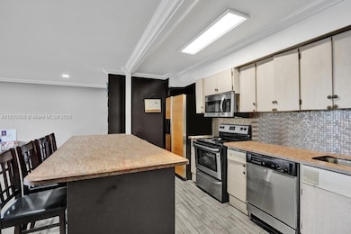 900 Crystal Lake Dr unit 2B, Pompano Beach, FL 33064 - photo 7