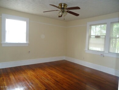 4567 Wheeler Ave, Jacksonville, FL 32210 - photo 7