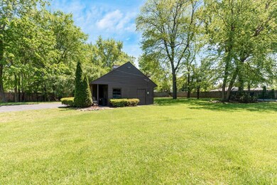 869 E Cooke Rd, Columbus, OH 43224 - photo 6