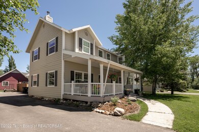 859 Eagles Rest Dr, Driggs, ID 83422 - photo 2