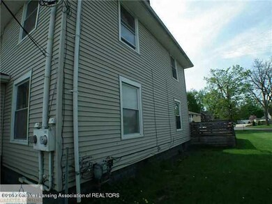 124 Halbert St, Grand Ledge, MI 48837 - photo 5