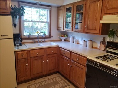 121 Spencer Ave, North Tonawanda, NY 14120 - photo 6