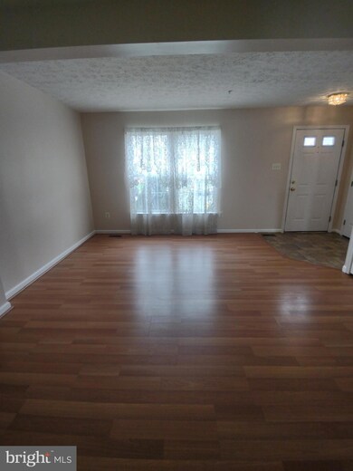 549 Macintosh Cir, Joppa, MD 21085 - photo 5