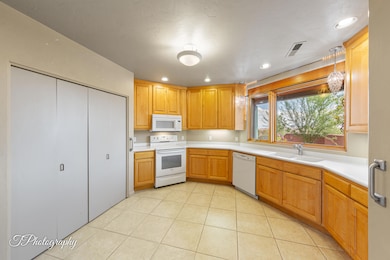 1215 Tuweap Dr, Ivins, UT 84738 - photo 7