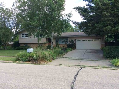 165 Dale Dr, Oregon, WI 53575 - photo 2