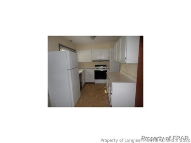 690 Wiltshire Rd, Fayetteville, NC 28314 - photo 4