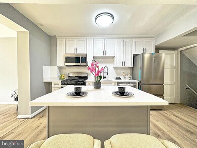 116 Hillvale Rd, Baltimore, MD 21229 - photo 7