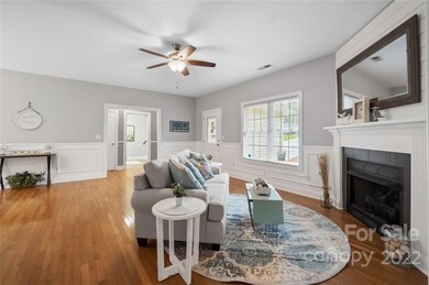 137 W Haven Dr, Statesville, NC 28625 - photo 7