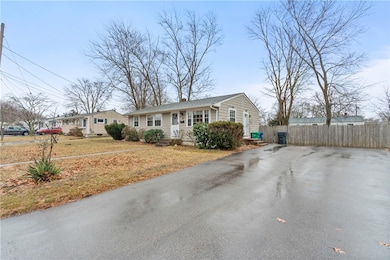 50 Hoyt St, Warwick, RI 02886 - photo 2