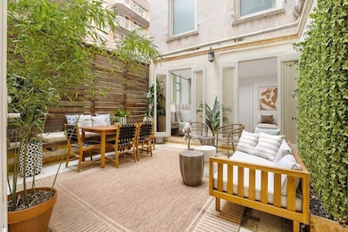 122 E 25th St unit 2, New York, NY 10010 - photo 2