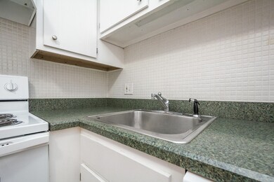 69 Milliken Ave unit 11, Franklin, MA 02038 - photo 7