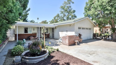 2810 11th St, Riverside, CA 92507 - photo 4