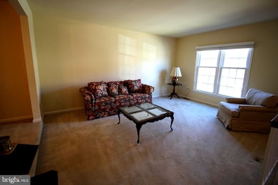 7705 Jewelweed Ct, Springfield, VA 22152 - photo 5