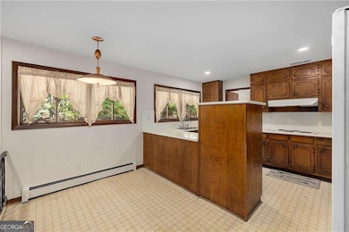 5685 Glen Errol Rd NW, Sandy Springs, GA 30327 - photo 5