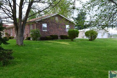 401 Haddix St, Harrodsburg, KY 40330 - photo 2