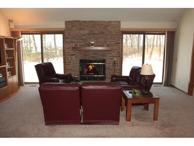 1841 Briarwood Ln, Fitchburg, WI 53575 - photo 5