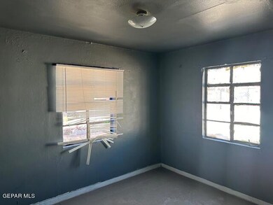 7867 Laura Way, El Paso, TX 79915 - photo 5