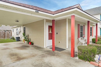 1033 S Darla Ave, Gonzales, LA 70737 - photo 3