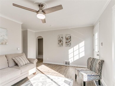 4040 8th Place, Des Moines, IA 50313 - photo 6