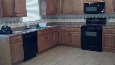 204 Abbotsbury Ln, Warner Robins, GA 31088 - photo 6