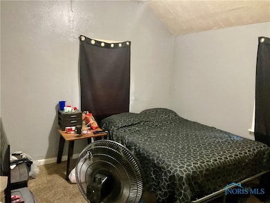 140 Whiting Ave, Toledo, OH 43609 - photo 3