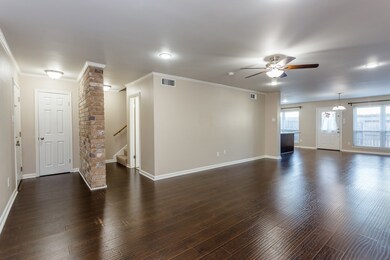 10318 Briar Forest Dr unit 28/4, Houston, TX 77042 - photo 3