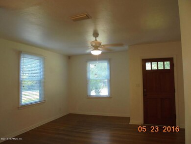 9741 Macarthur Ct N, Jacksonville, FL 32246 - photo 2