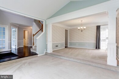 8308 Knotty Pine Ln, Fairfax Station, VA 22039 - photo 6