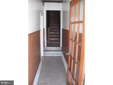 573 Clinton St, Camden, NJ 08103 - photo 2