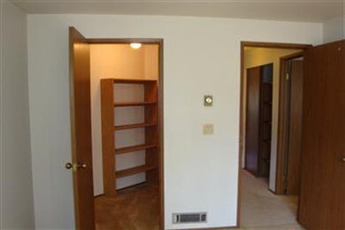 3810 S 158th St unit B10, Tukwila, WA 98188 - photo 2