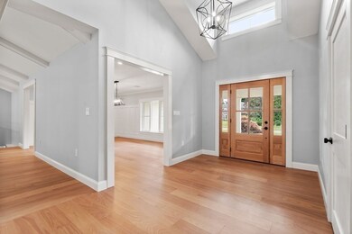 142 Buckskin Dr, Wayland, MA 01778 - photo 4